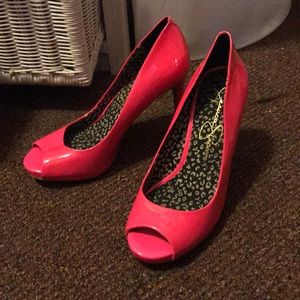hot pink, open toed heels